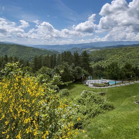 Borgo Tramonte Hotel Пратовекио Екстериор снимка