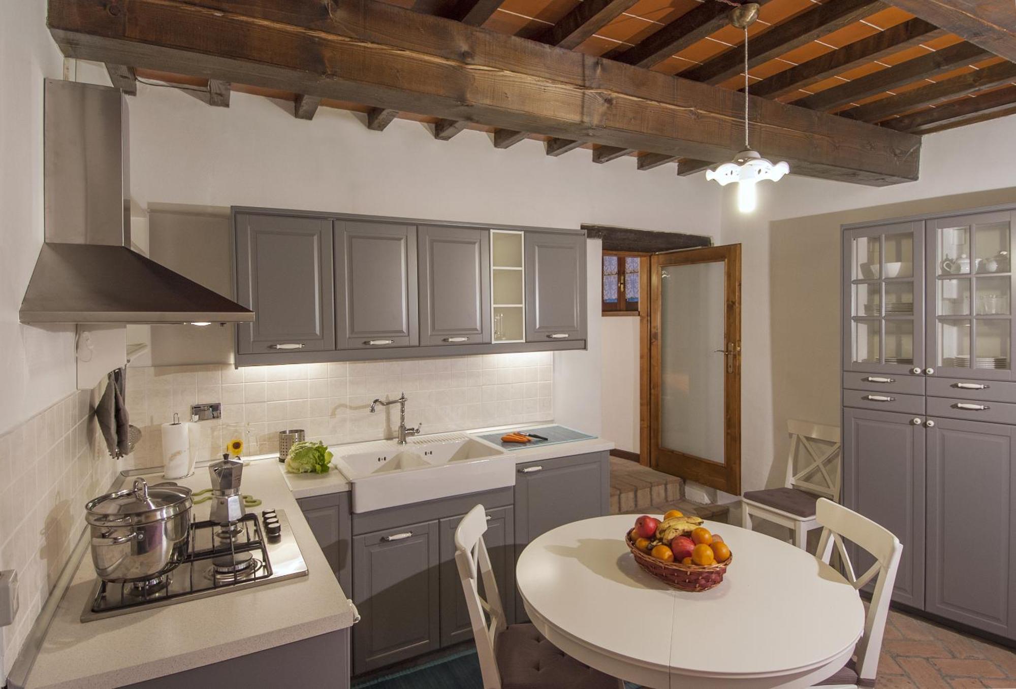 Borgo Tramonte Hotel Пратовекио Екстериор снимка