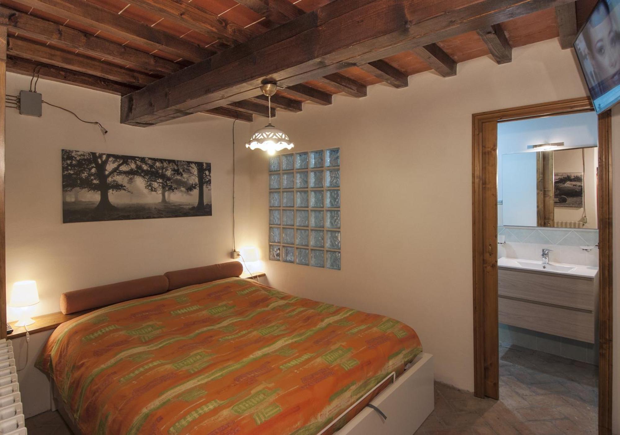 Borgo Tramonte Hotel Пратовекио Стая снимка