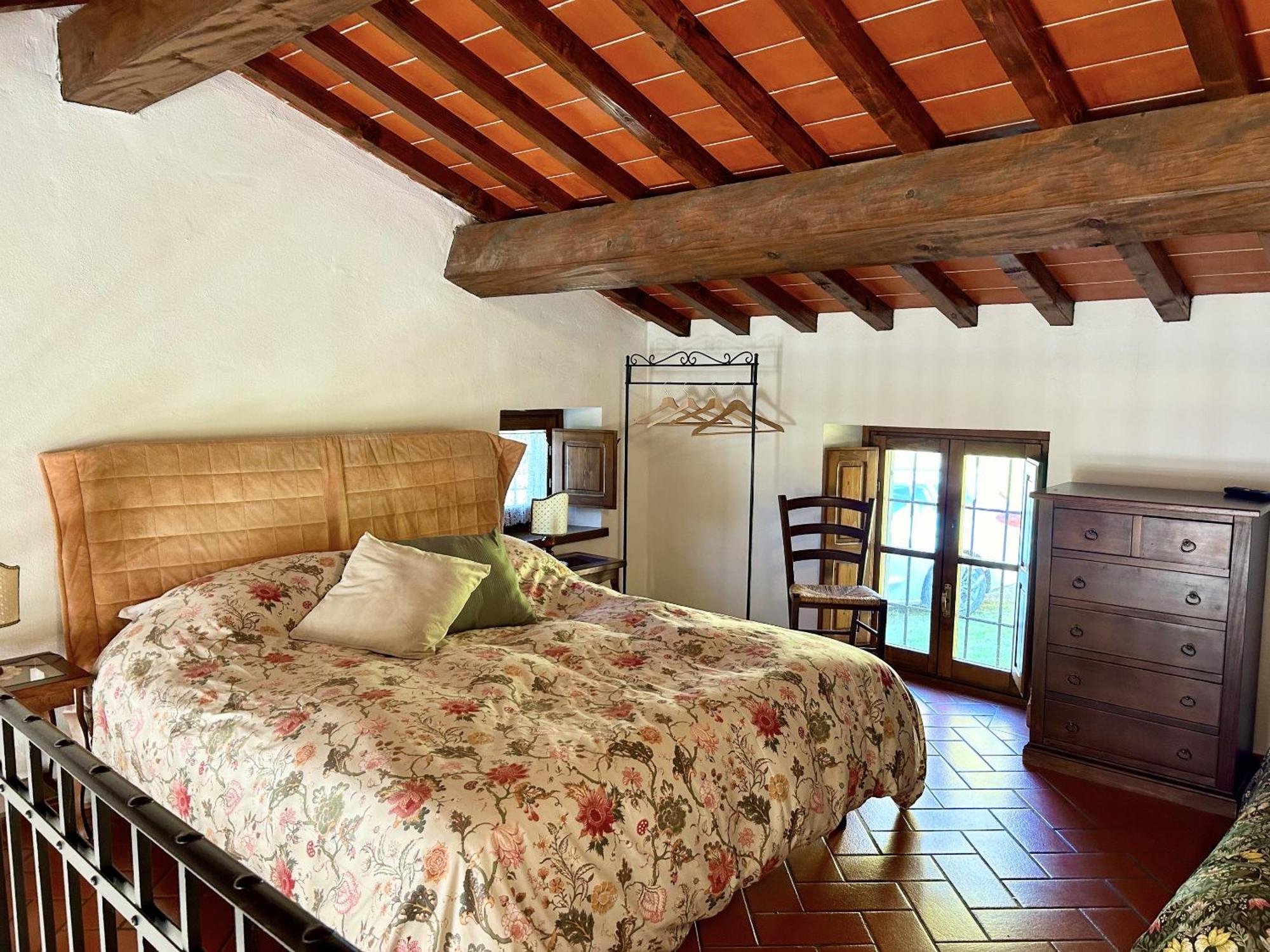 Borgo Tramonte Hotel Пратовекио Стая снимка
