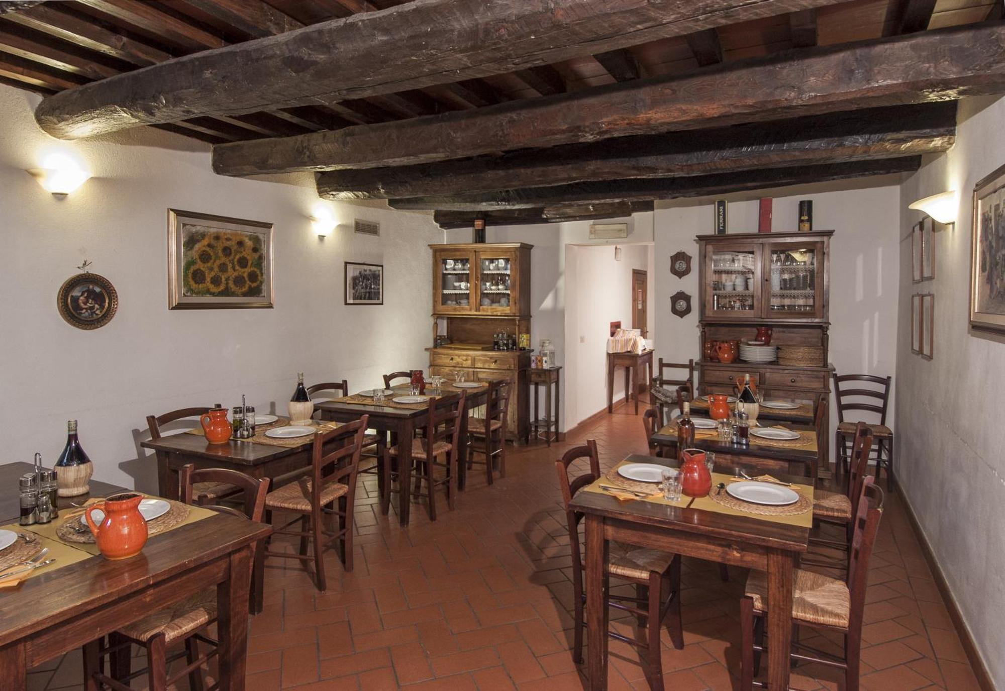 Borgo Tramonte Hotel Пратовекио Екстериор снимка